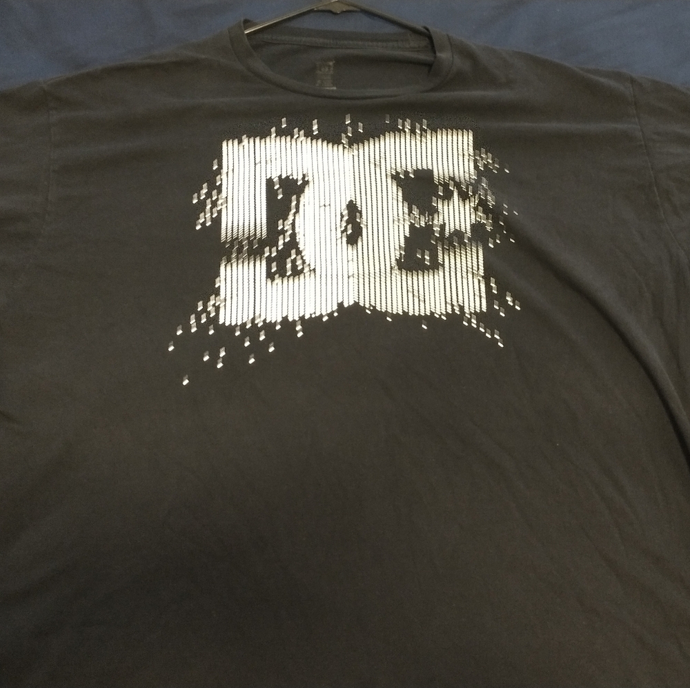 T shirt (DC and Timberland)